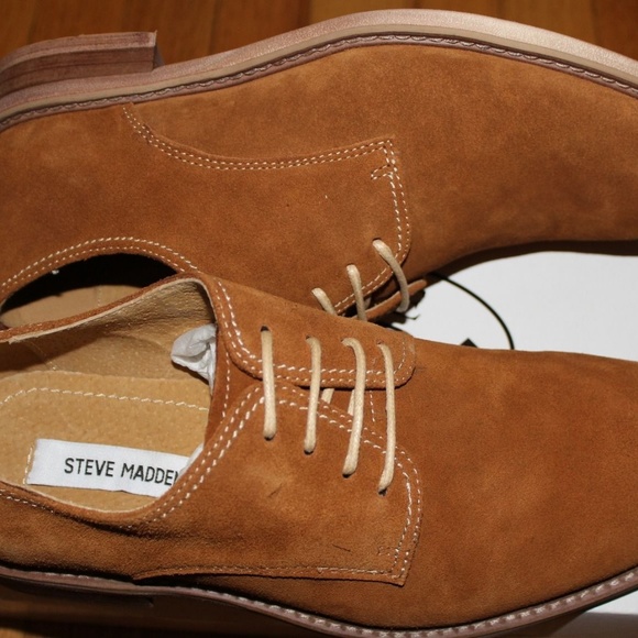 STEVE MADDEN CAMEL SUEDE LACE UP OXFORD - Picture 4 of 5